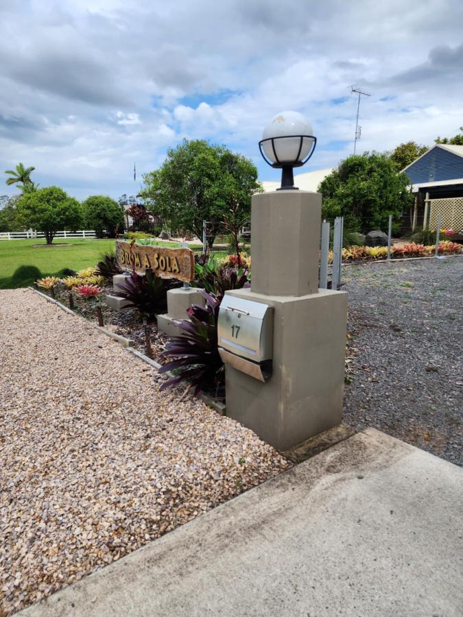 Brom Cottage Mooloolah Exterior foto